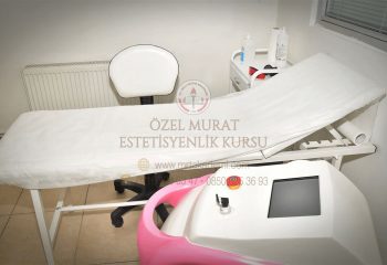 mrt-akademi-estetisyenlik-kursu-uygulama-odasi-3