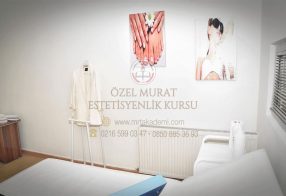 mrt-akademi-estetisyenlik-kursu-uygulama-odasi-4